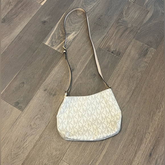 MICHAEL Michael Kors crossbody - Picture 4 of 11